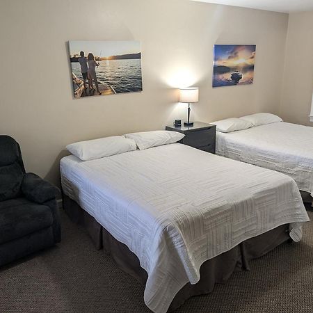 Early American Motel Aurora Екстериор снимка