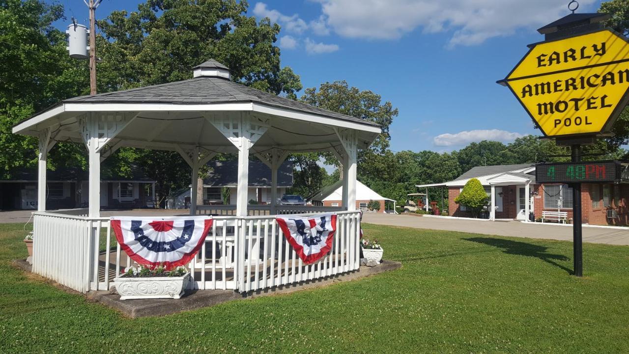 Early American Motel Aurora Екстериор снимка